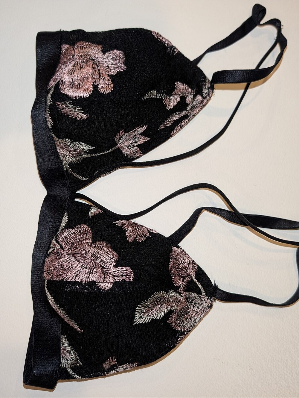 Black Floral Embroidered Bralette - Women Intimates